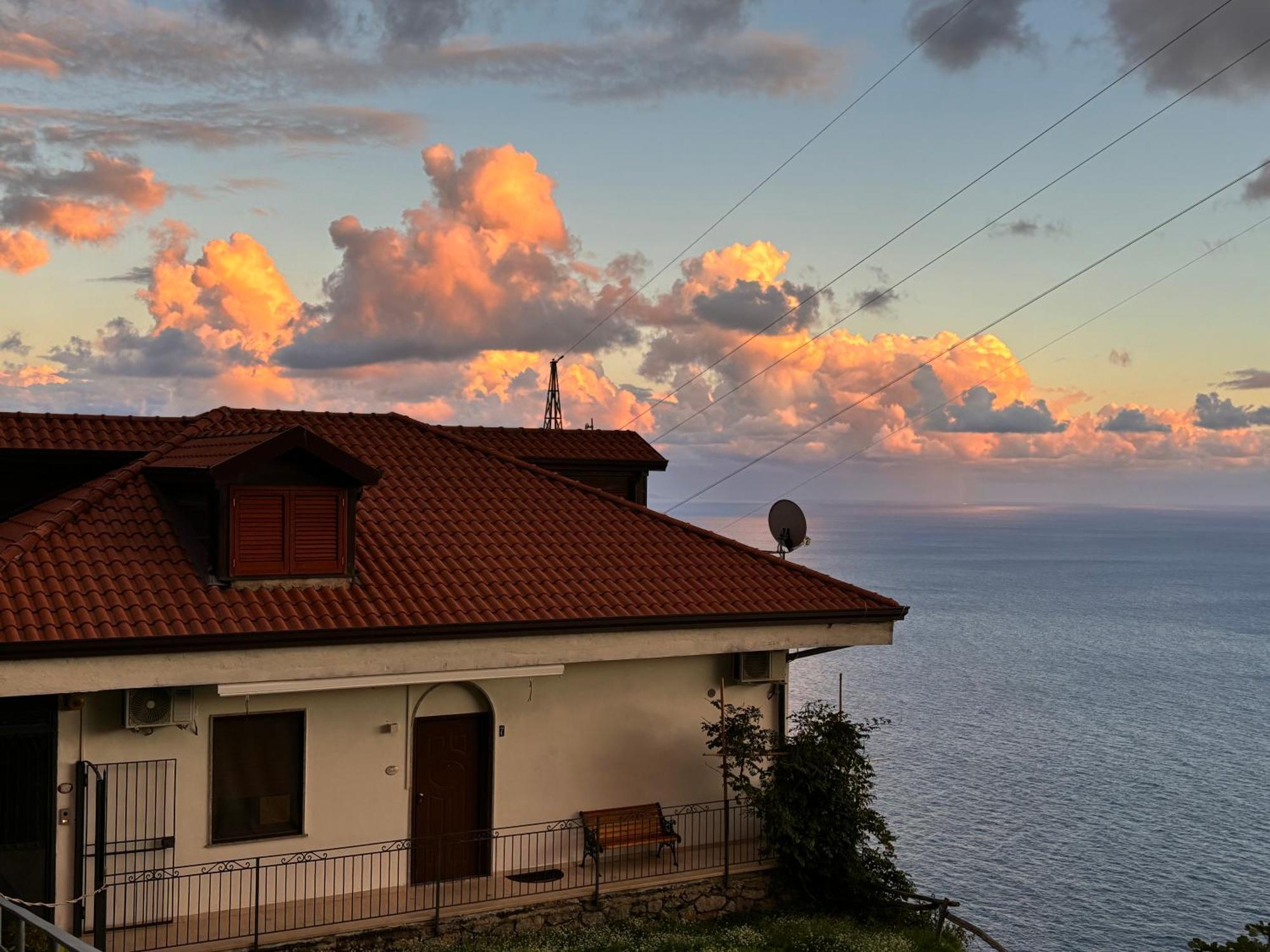 Casa Luisa & Milu , Coastal Retreats In Furore! Luaran gambar